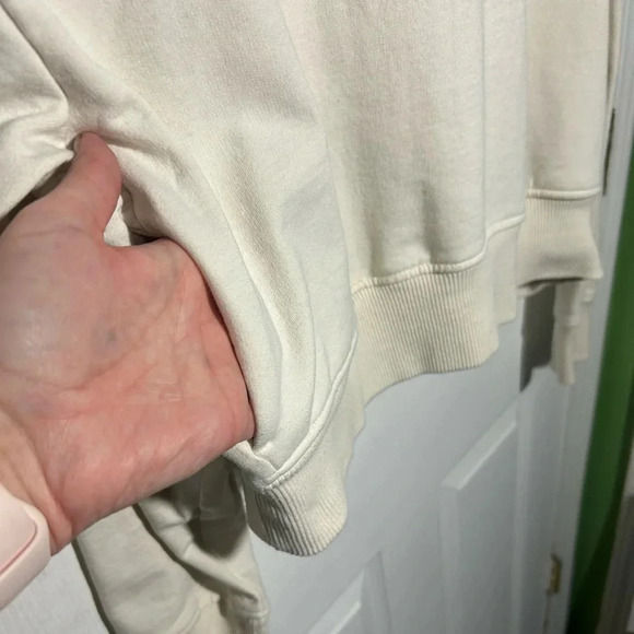 THE NORTH FACE Never Stop Exploring Cropped Hoodie Soft White. Size Large. - Picture 8 of 8